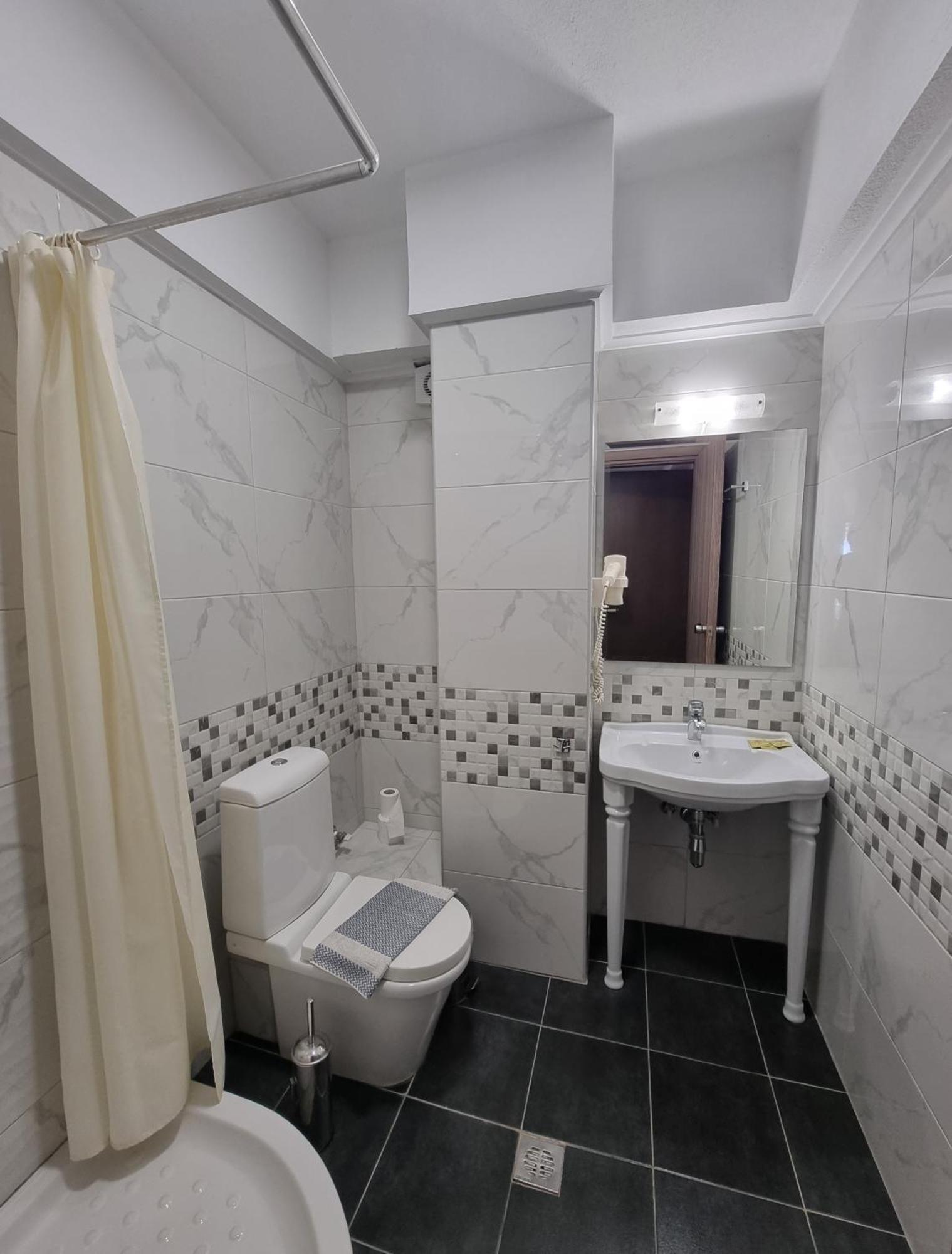 Sissy'S Boutique Apartments Paralia Katerinis Ngoại thất bức ảnh