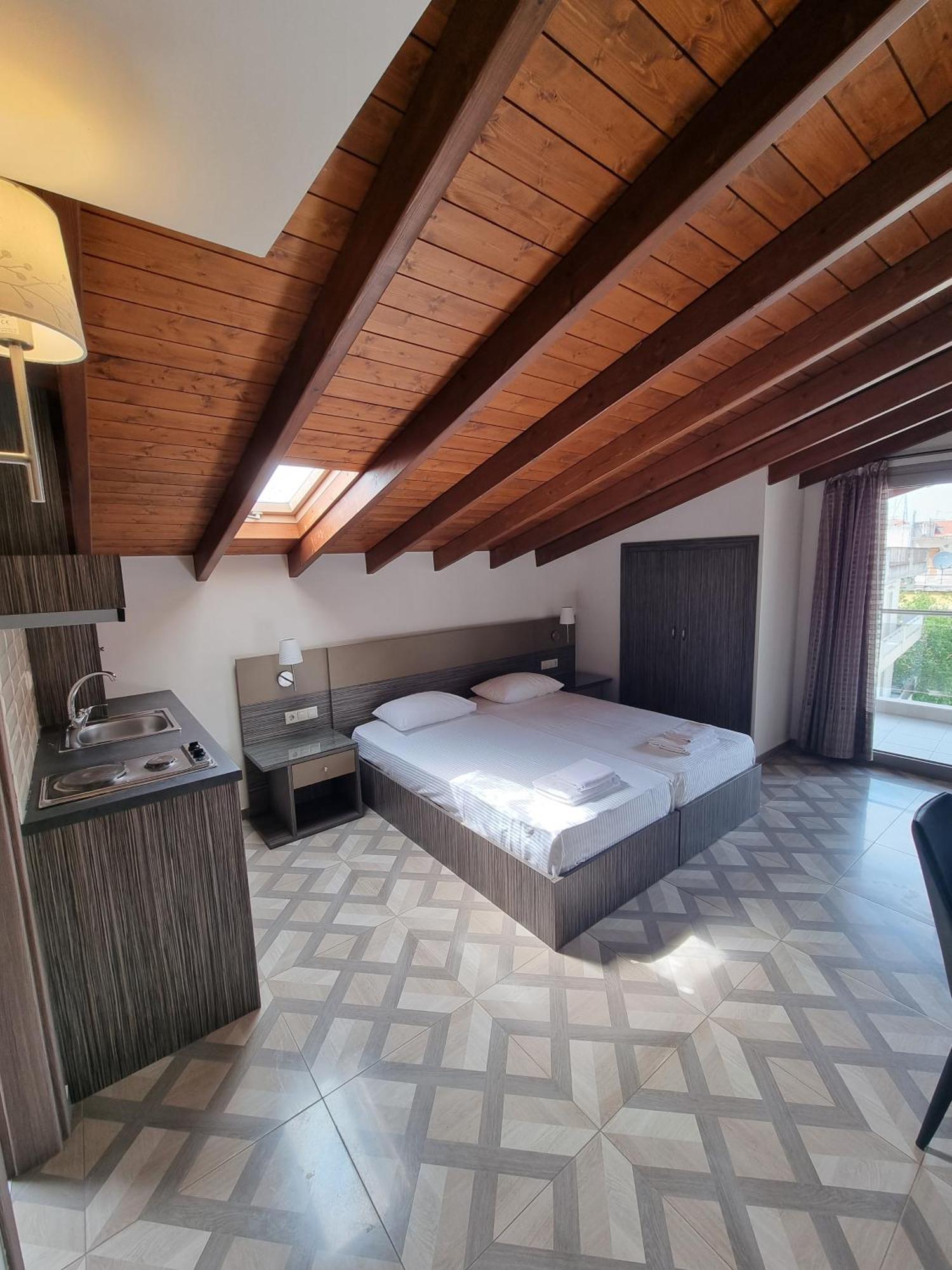 Sissy'S Boutique Apartments Paralia Katerinis Ngoại thất bức ảnh